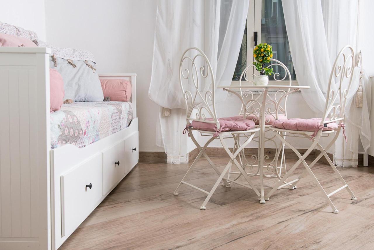 Maison La Mitra - Dimore Partenopee Napoli Bagian luar foto
