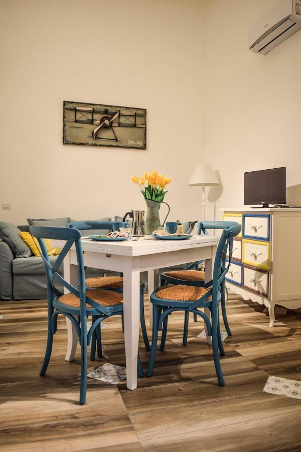 Maison La Mitra - Dimore Partenopee Napoli Bagian luar foto