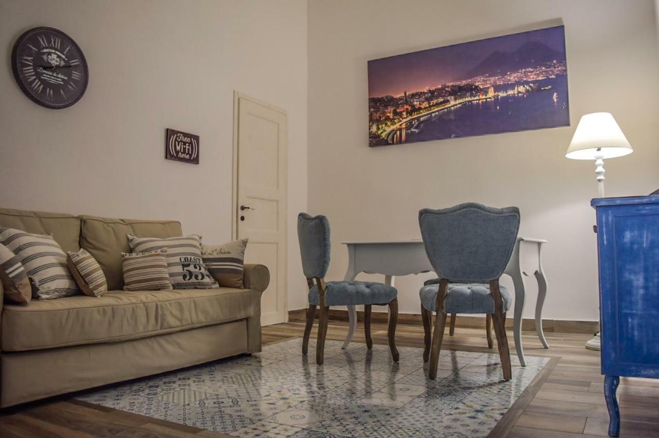 Maison La Mitra - Dimore Partenopee Napoli Bagian luar foto